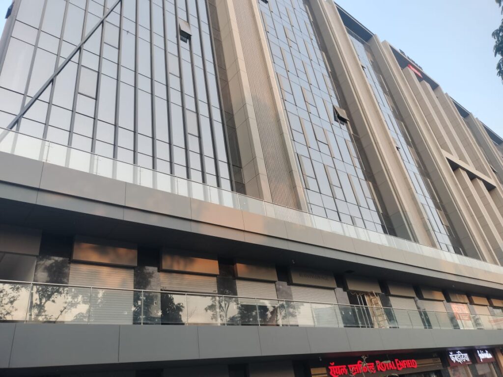 Office for Rent in Lullanagar